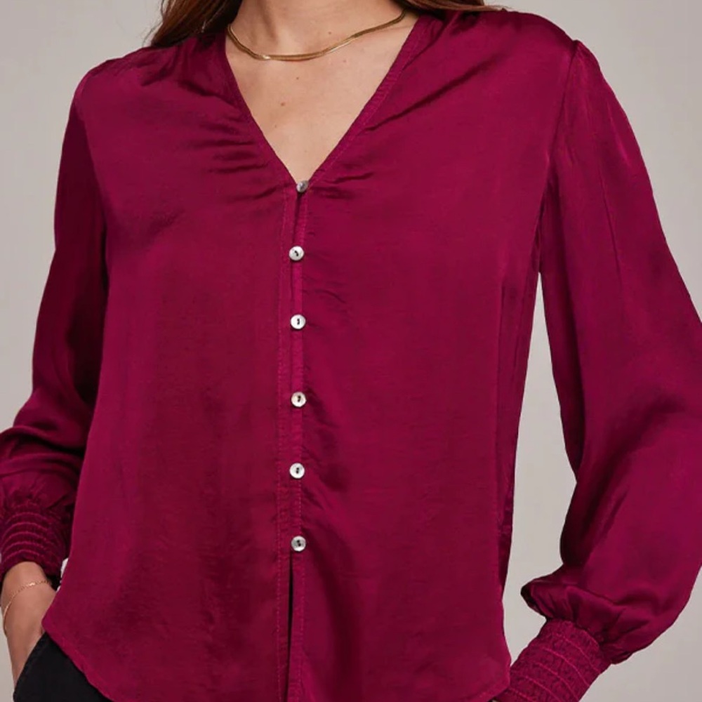 Bella Dahl SMOCKED CUFF BUTTON DOWN